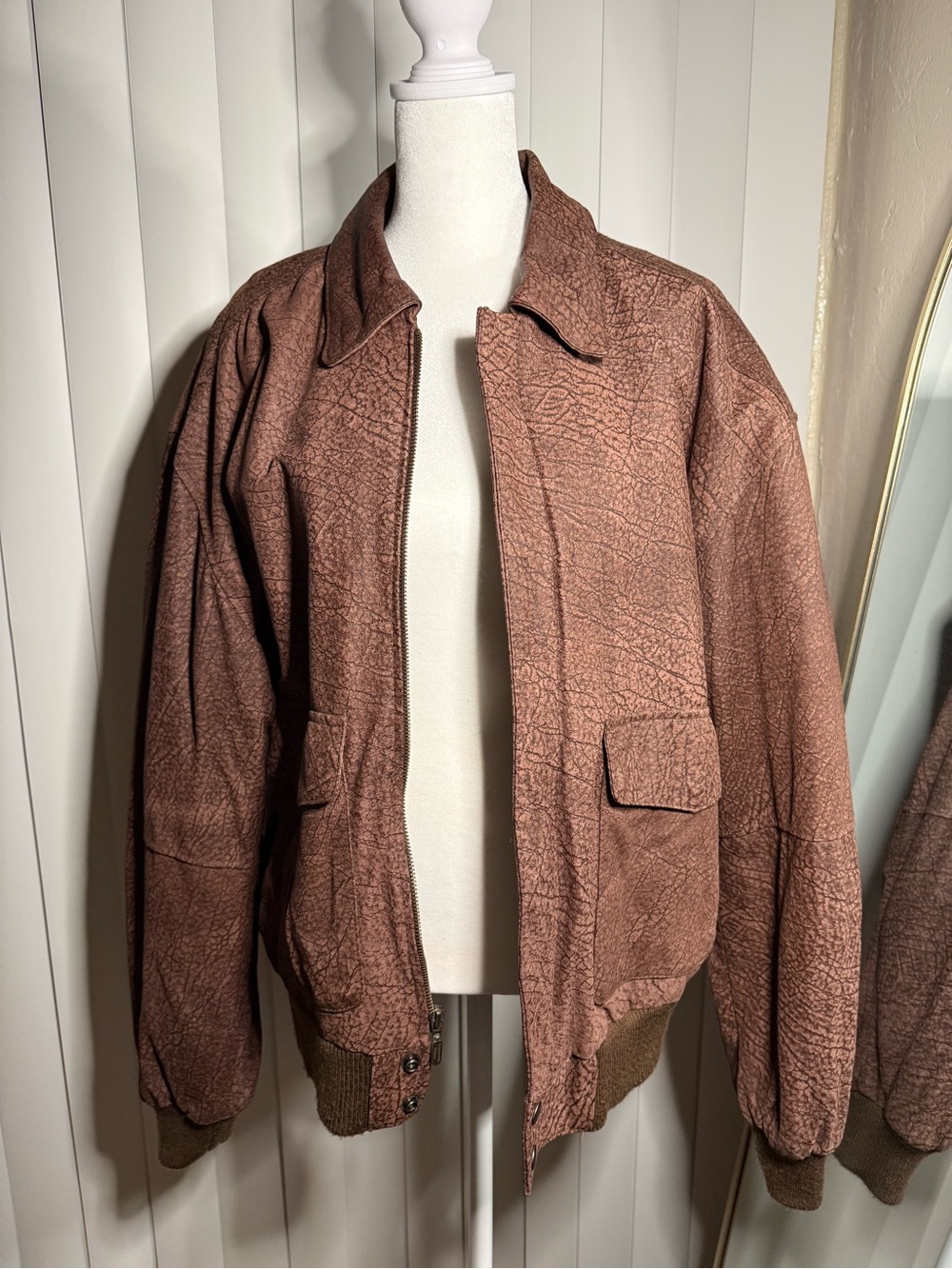 Vintage 90s Wilsons Genuine Leather Bomber Jacket Brown Crackle Leather Y2K